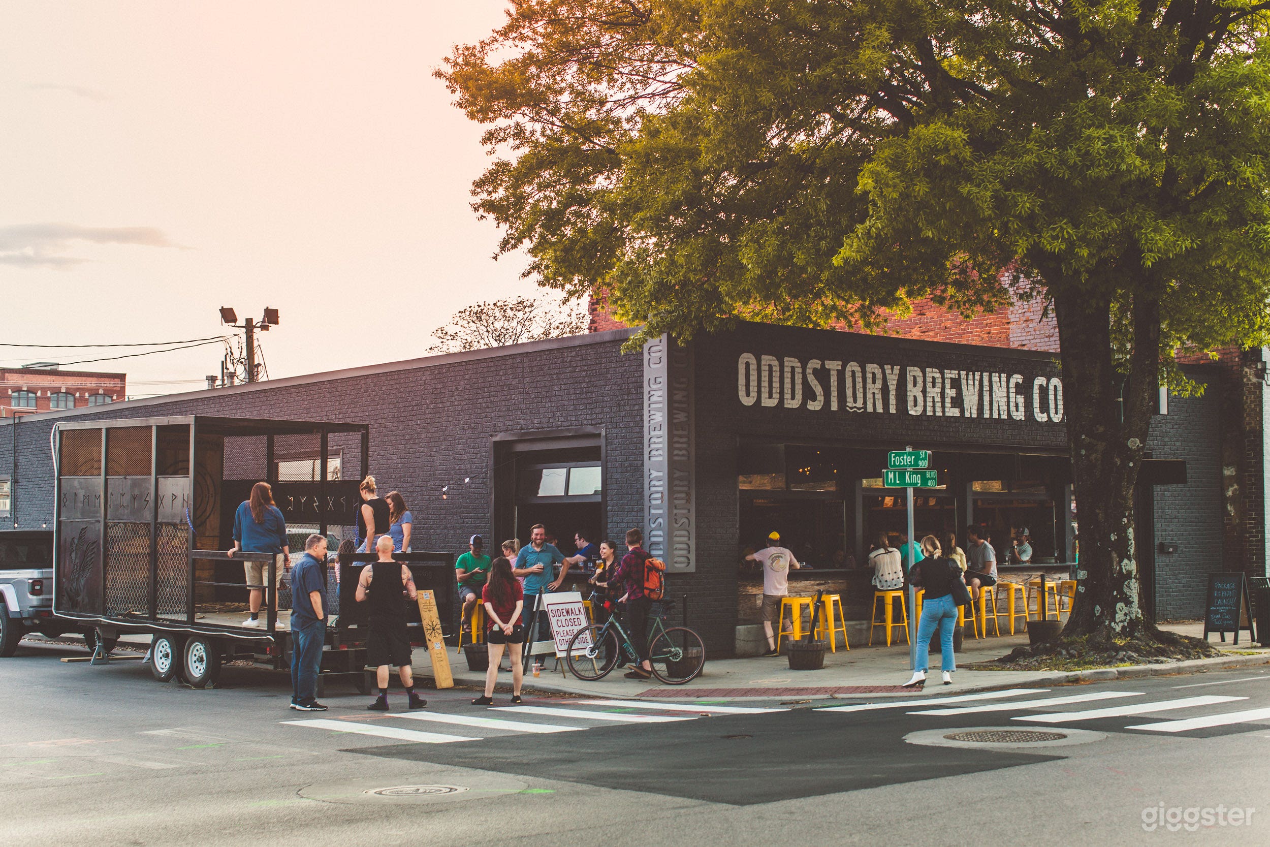 Axe Throwing Mobil Lane Photo 4