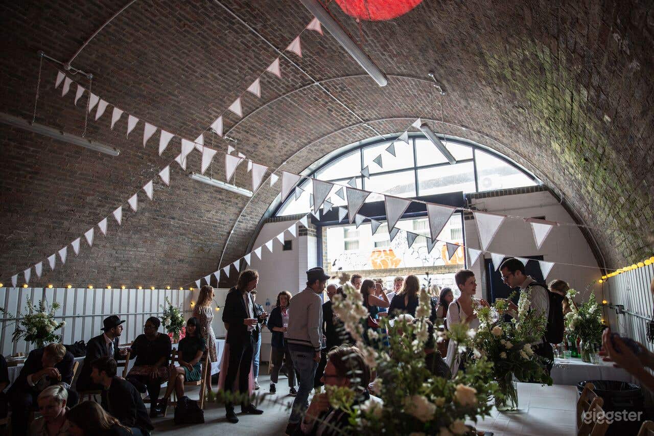 An Alluring Industrial Style Venue in London Photo 4
