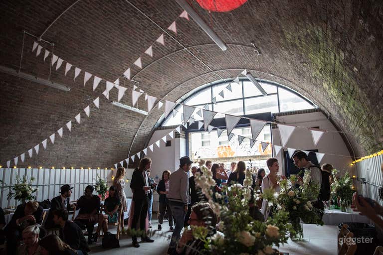  An Alluring Industrial Style Venue in London 