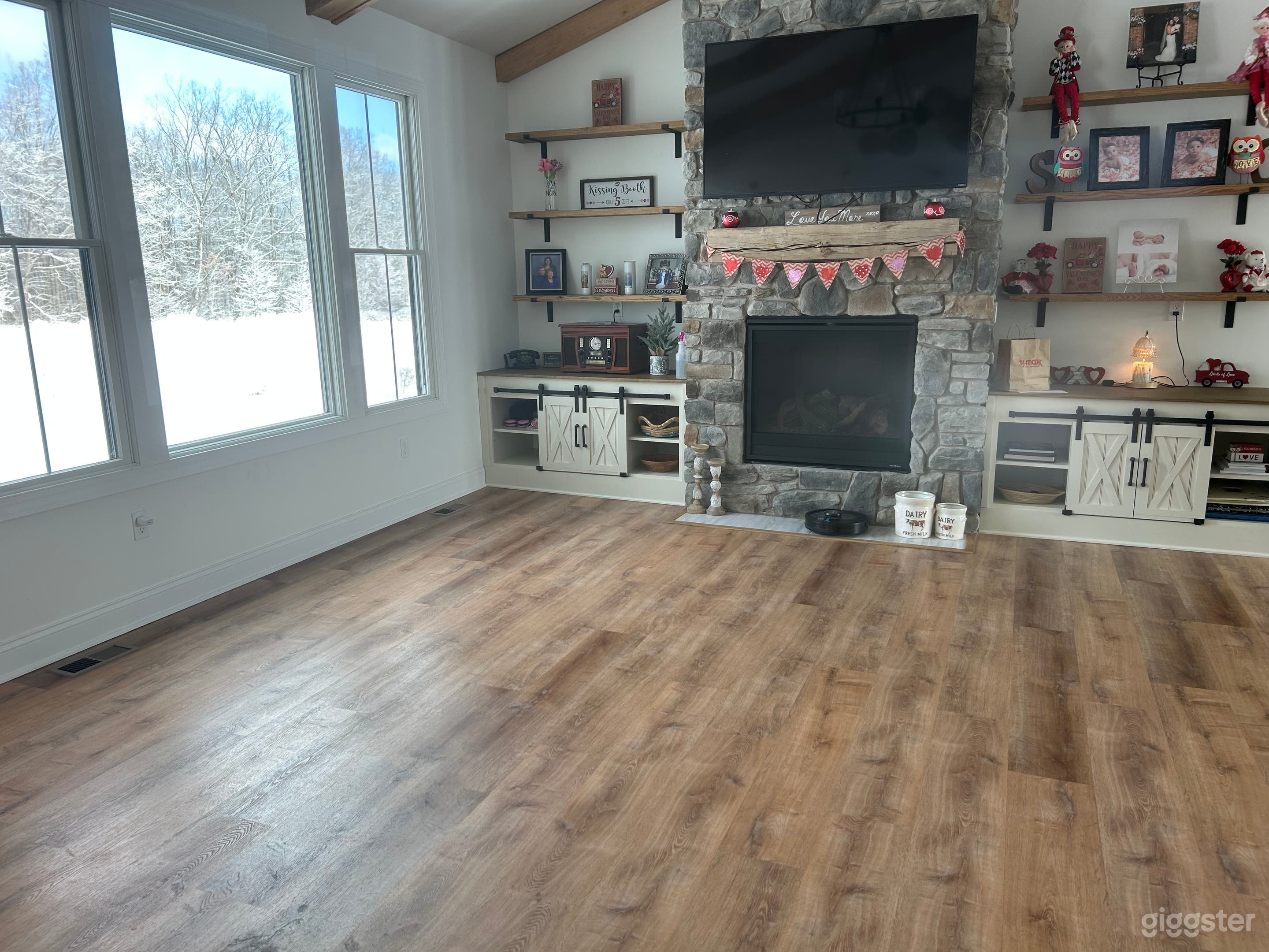 Modern Farmhouse in upstate NY Photo 4
