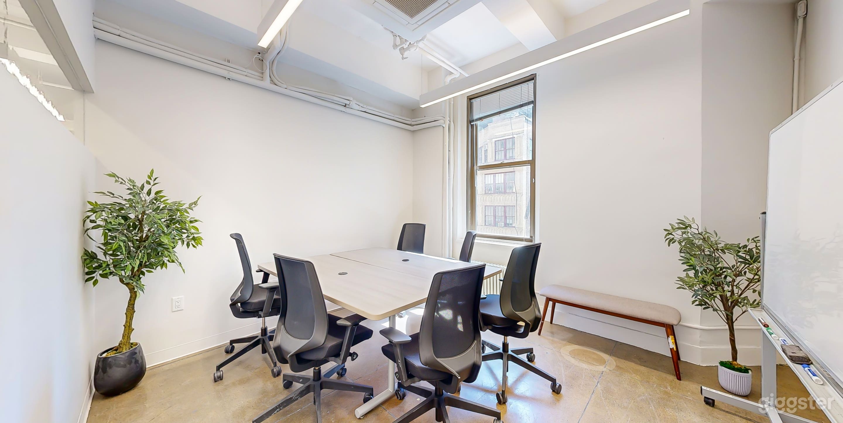 Small Meeting Room - Studio 1403 A Photo 1