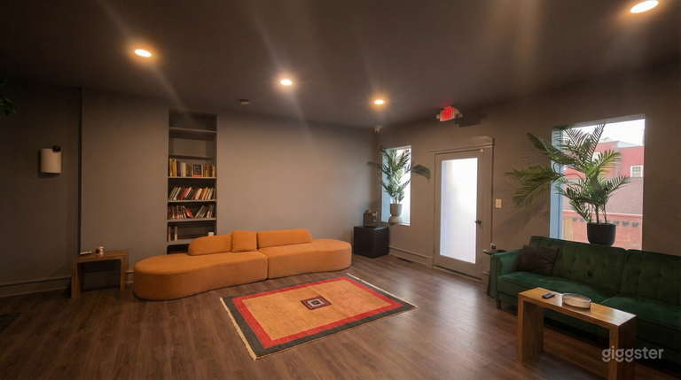  Charming Gallery — Where Ideas, Community & Wellness Meet 