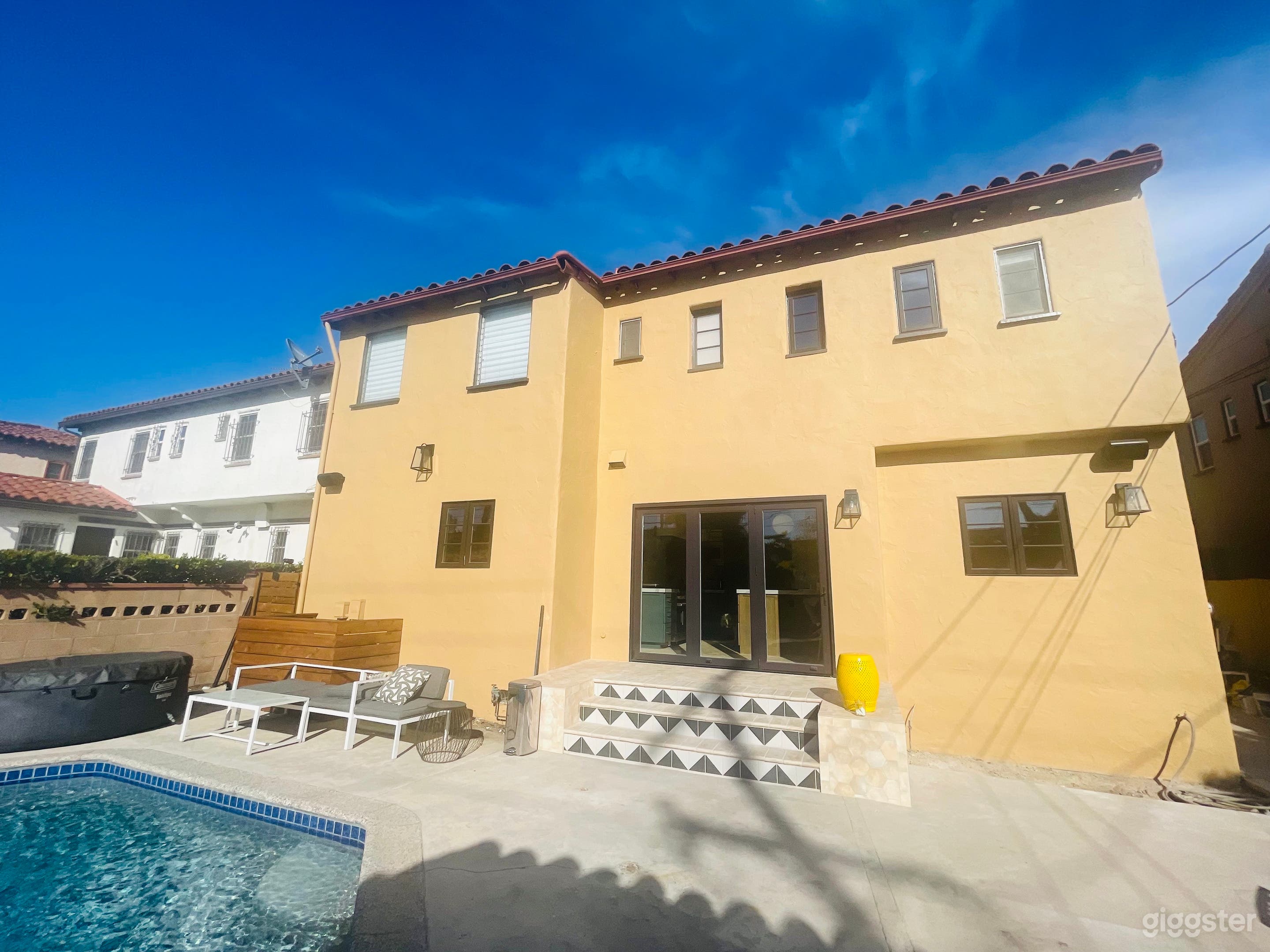 Back of house - Backroom area for actors / review of footage / client area 