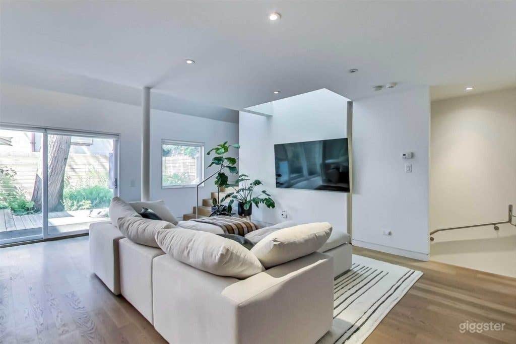 Modern Hideaway In The Heart Of Downtown Toronto Photo 4