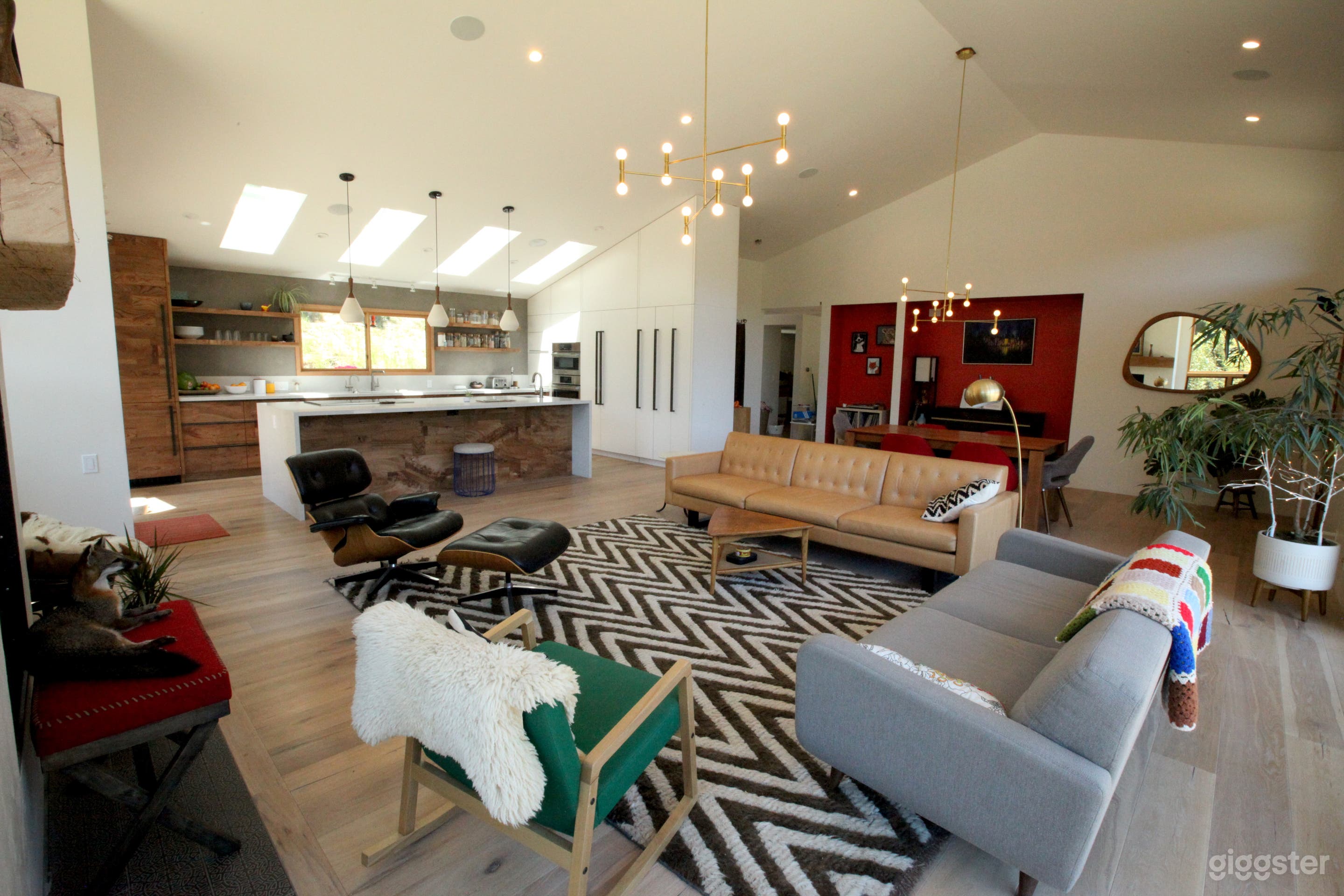 Modern Home in the Santa Cruz Mountains Photo 1