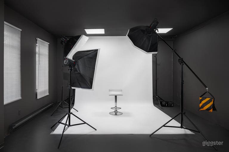  Photography And Production Studio 
