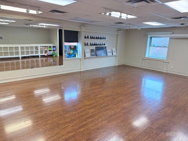  Photography And Production Studio 