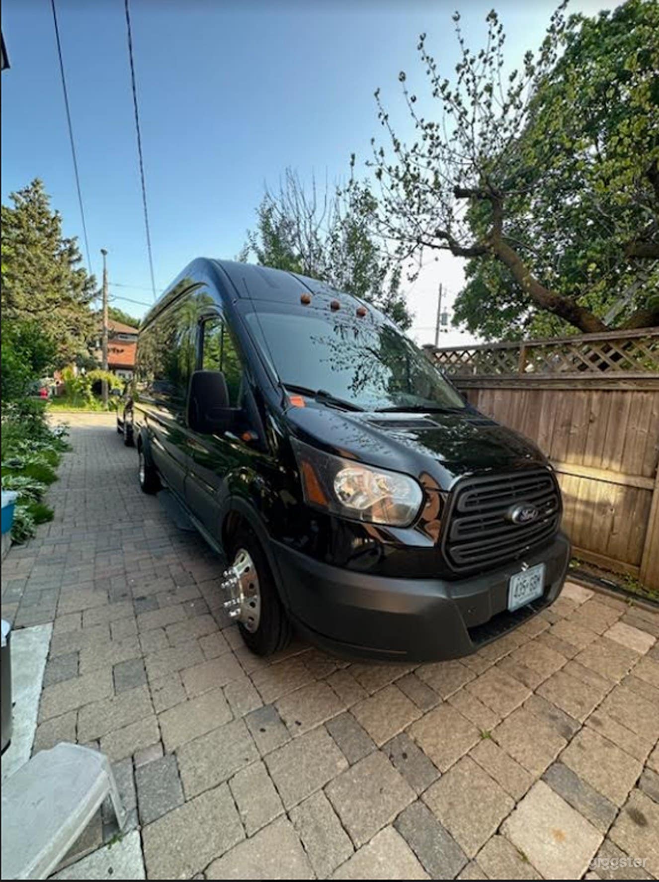 Ford Transit 14-Passenger Van Photo 1