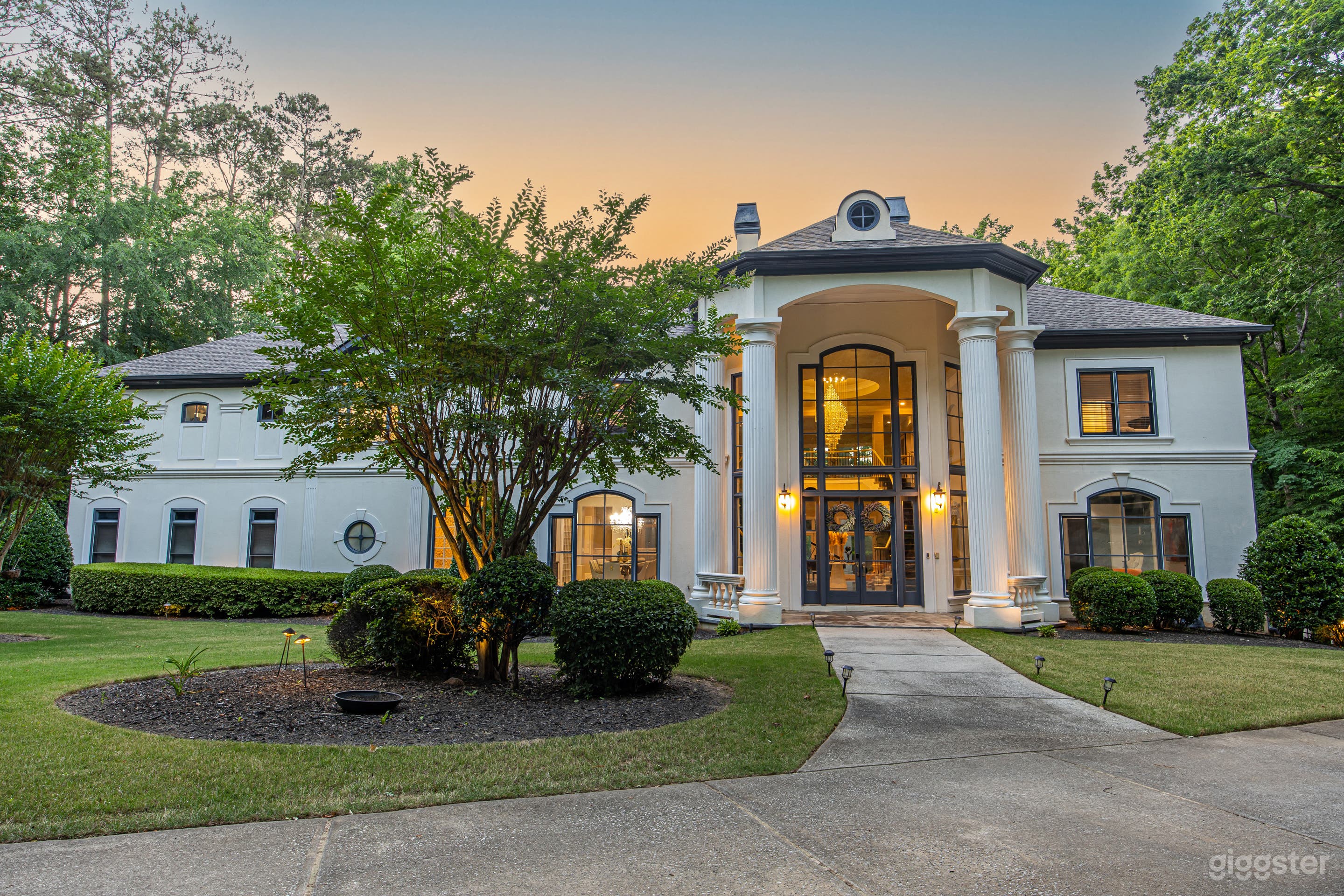 Luxury Atlanta Mansion | Grand Staircase, Pool & Spa Photo 2