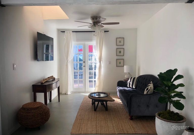  Modern Guest House Studio Apartment With Patio 