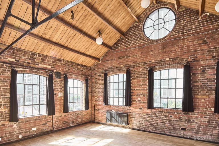  Modern Studio 2 