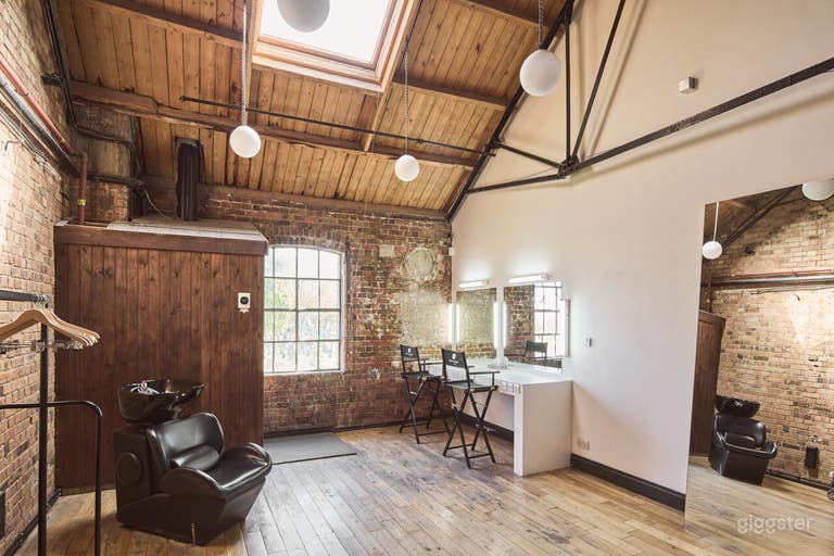  Modern Studio 2 