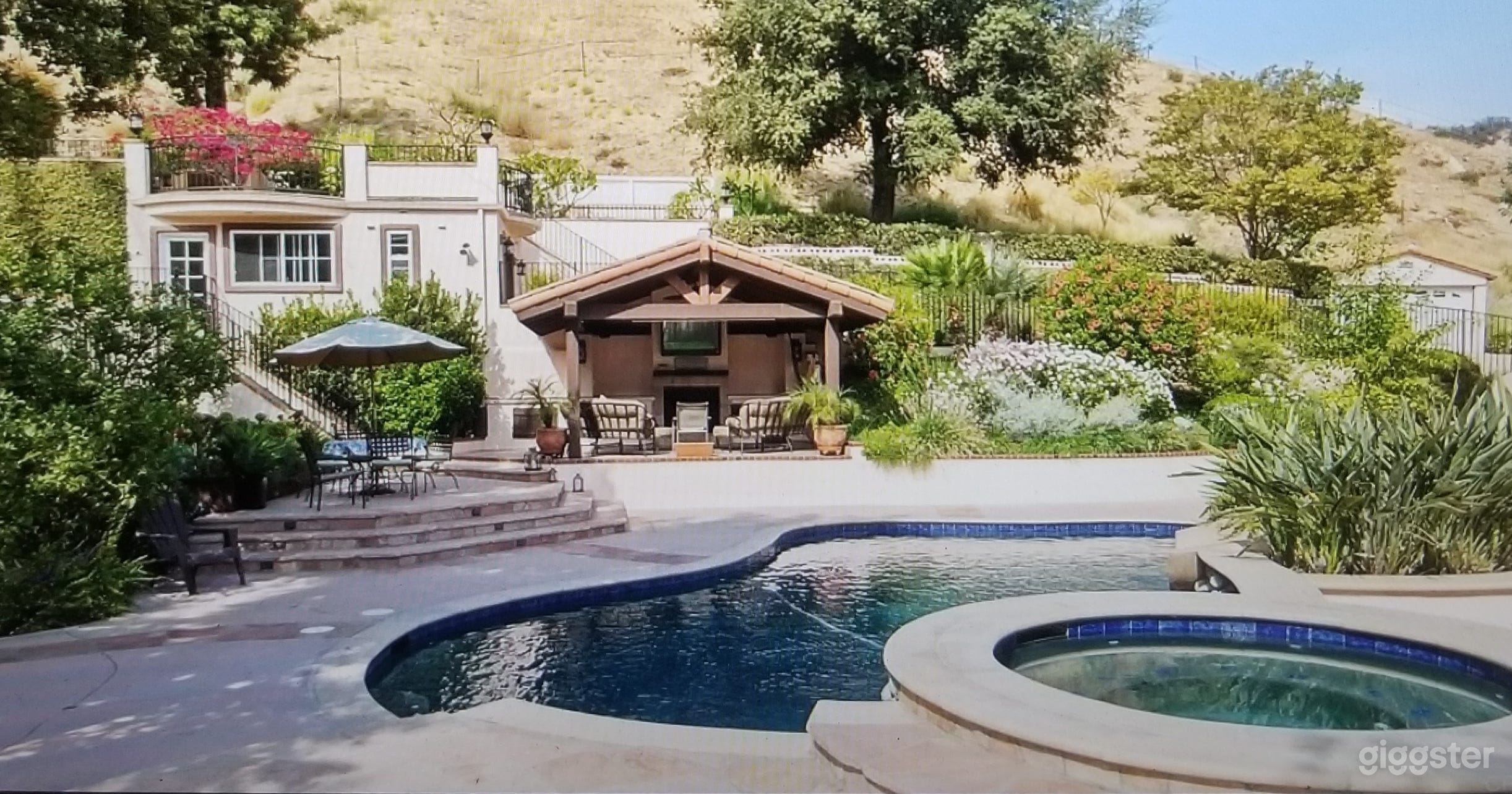 Equestrian Villa Stables, Pool, Wedding/Event/Film Photo 4