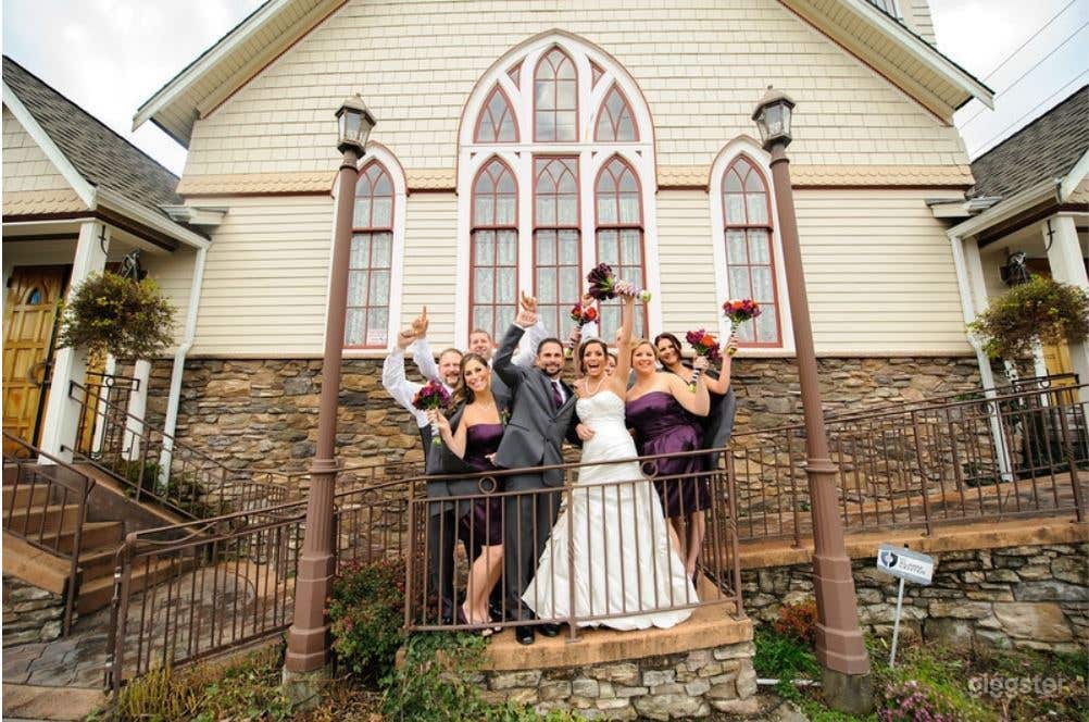 Outdoor Japanese Inspired Garden and Venue Photo 4