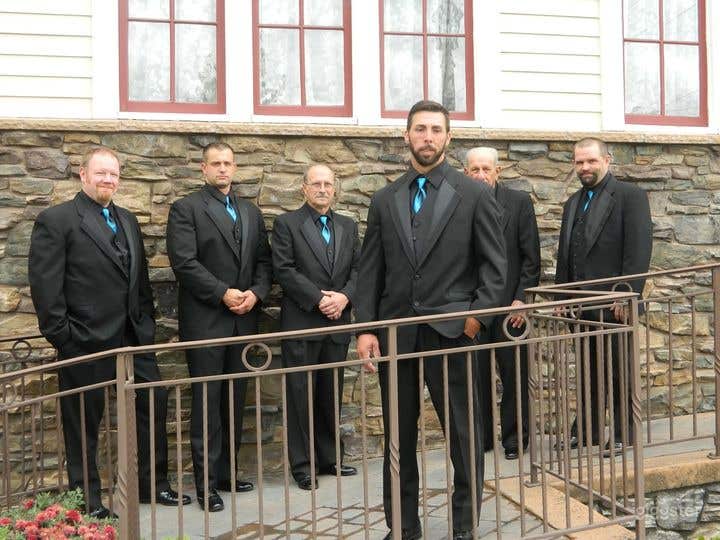 Outdoor Japanese Inspired Garden and Venue Photo 2