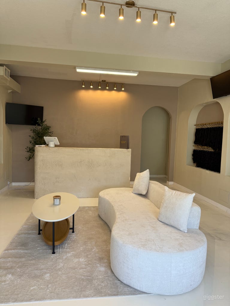  Hidden Modern Content Studio |Tampa Creative Space 