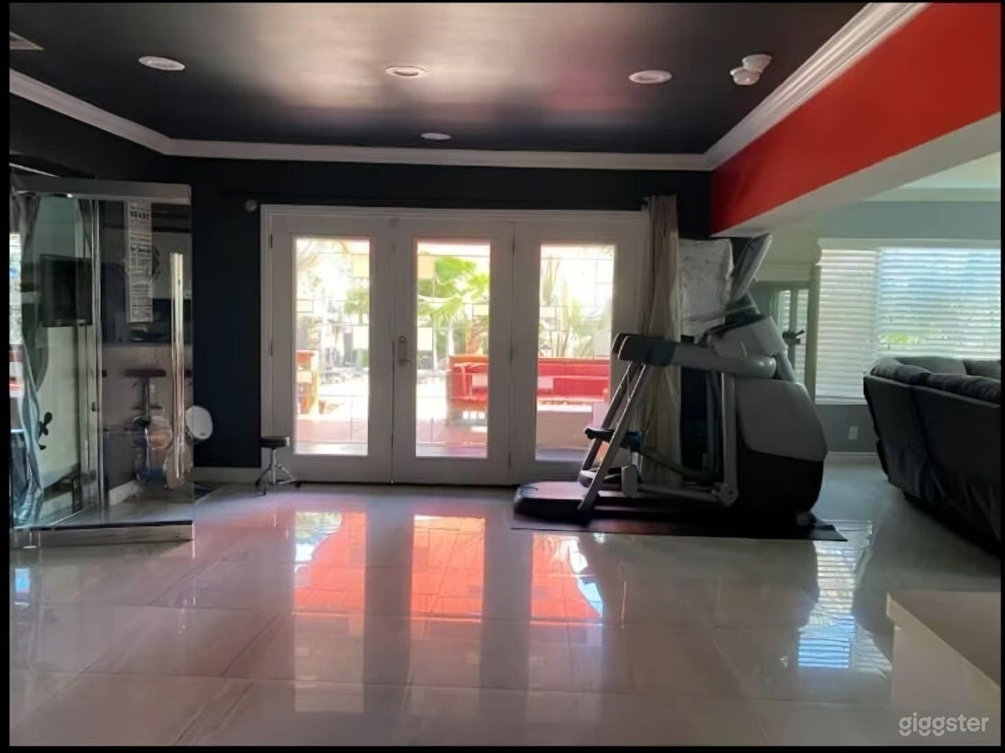 Bright & Spacious California Home with Open Layout Photo 4