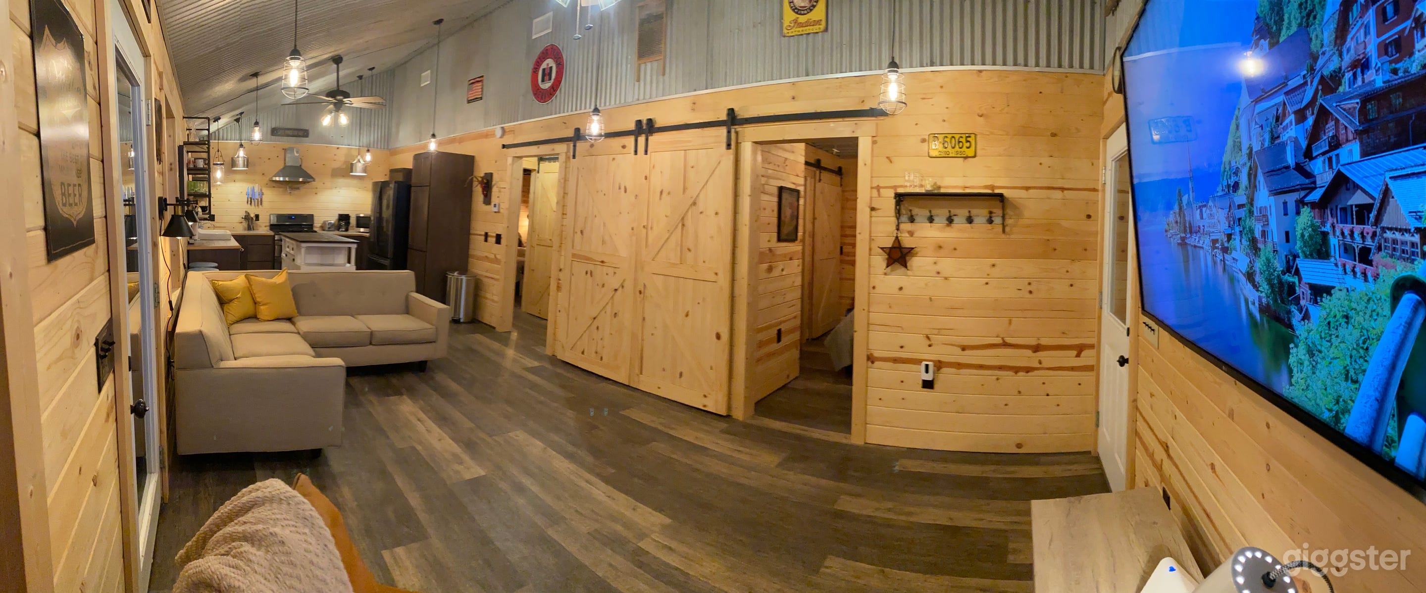 Private river cabin Photo 4