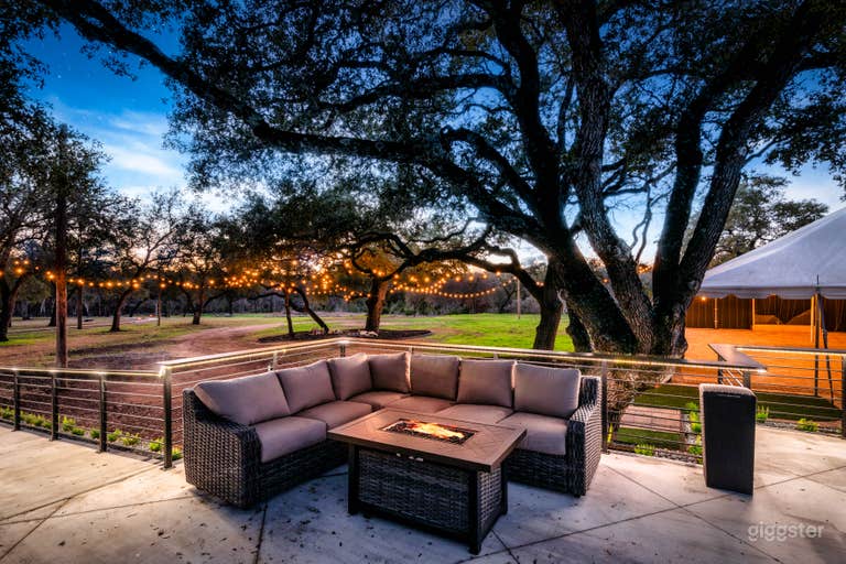  Modern Italian Elegance Meets Hill Country Charm 