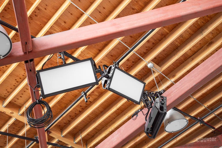  Gemini lights x4 pre lit RGBWW with iPad Luminaire app  