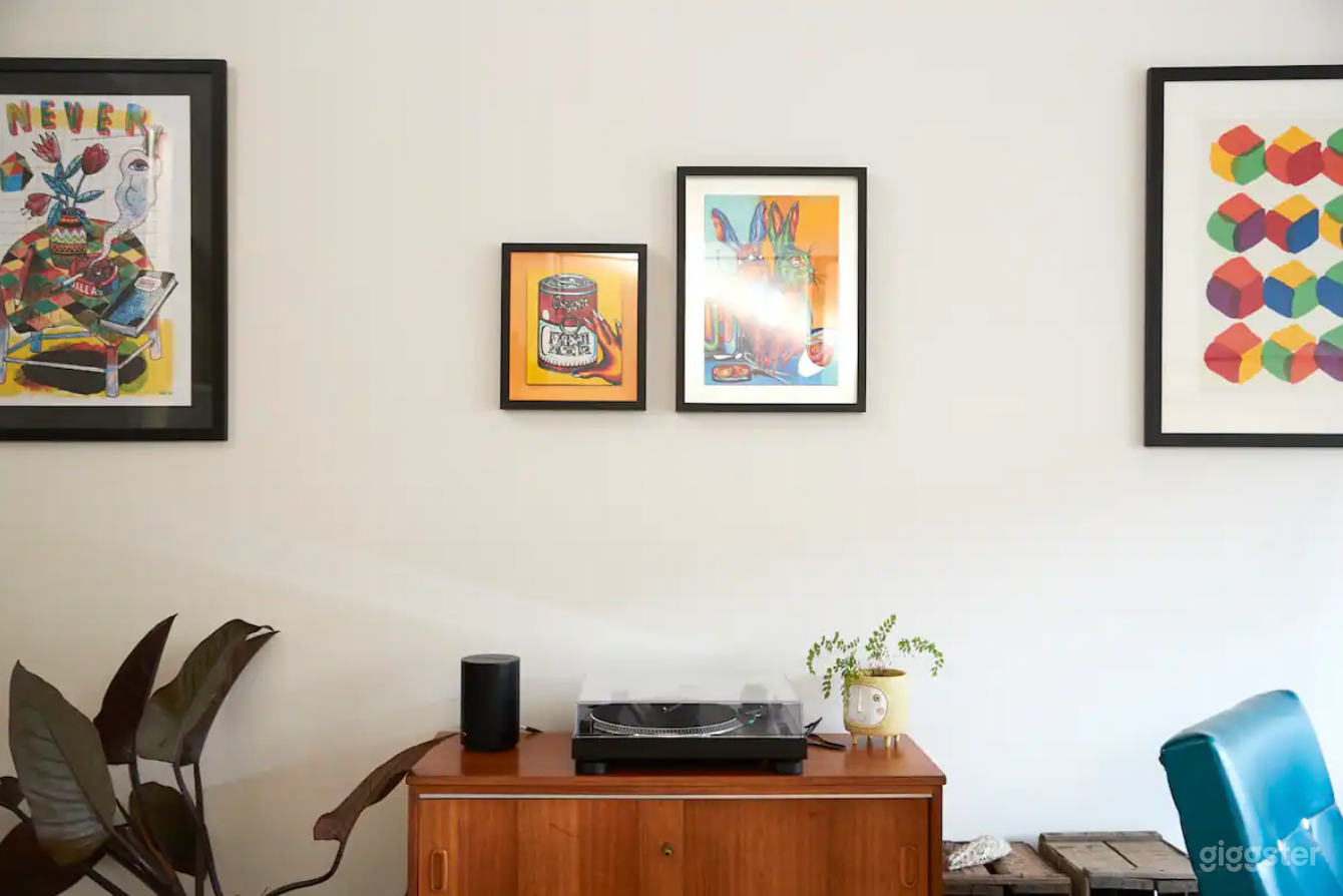 Heritage Retro home with Classic Victorian Vibes  Photo 3