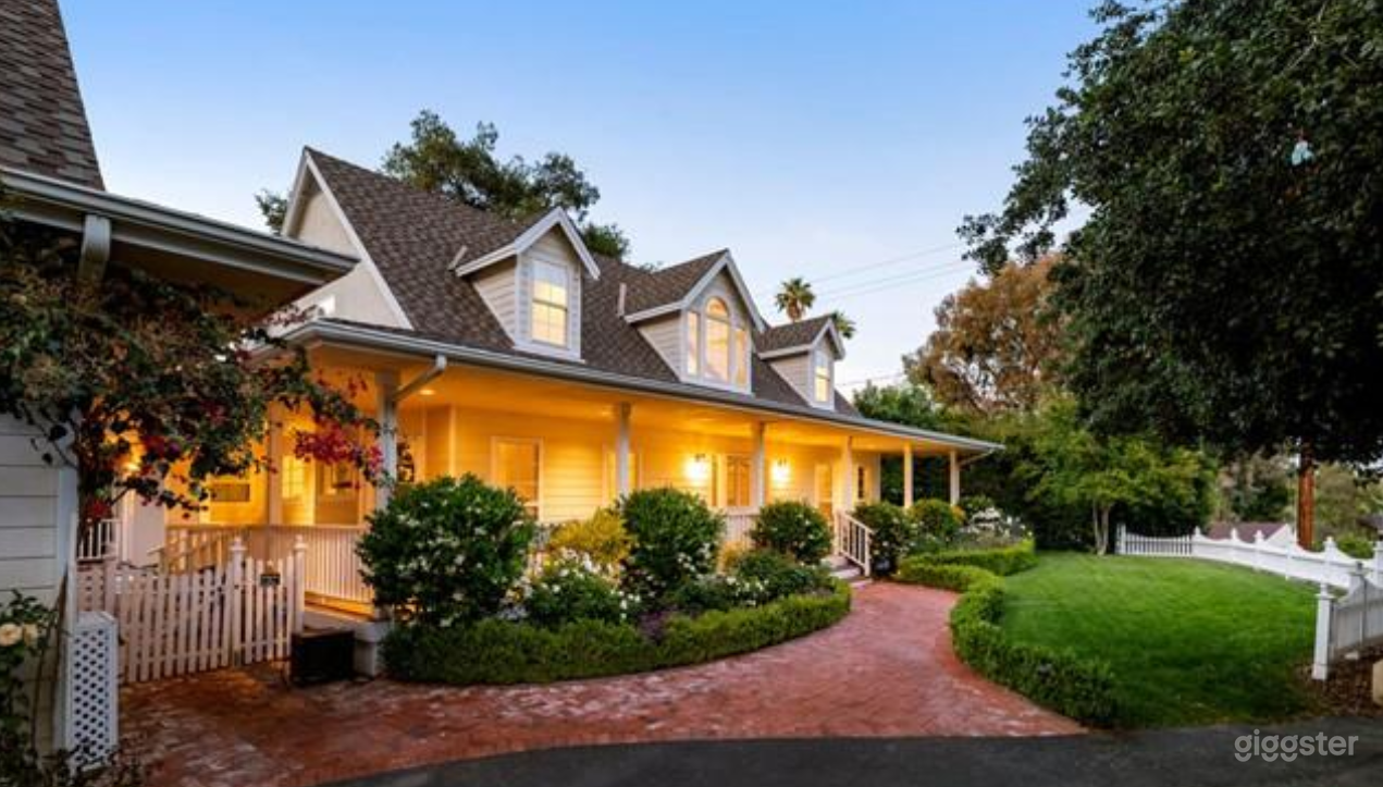 Storybook Southern Country Home with wrap around porch Photo 1