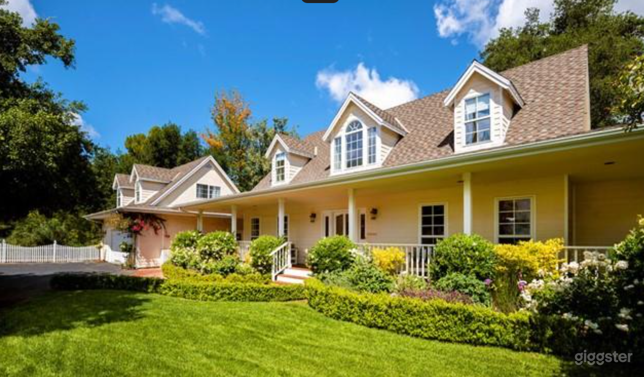 Storybook Southern Country Home with wrap around porch Photo 3