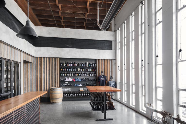  Craft Brewery, Tasting Room, Patio & Private Room  