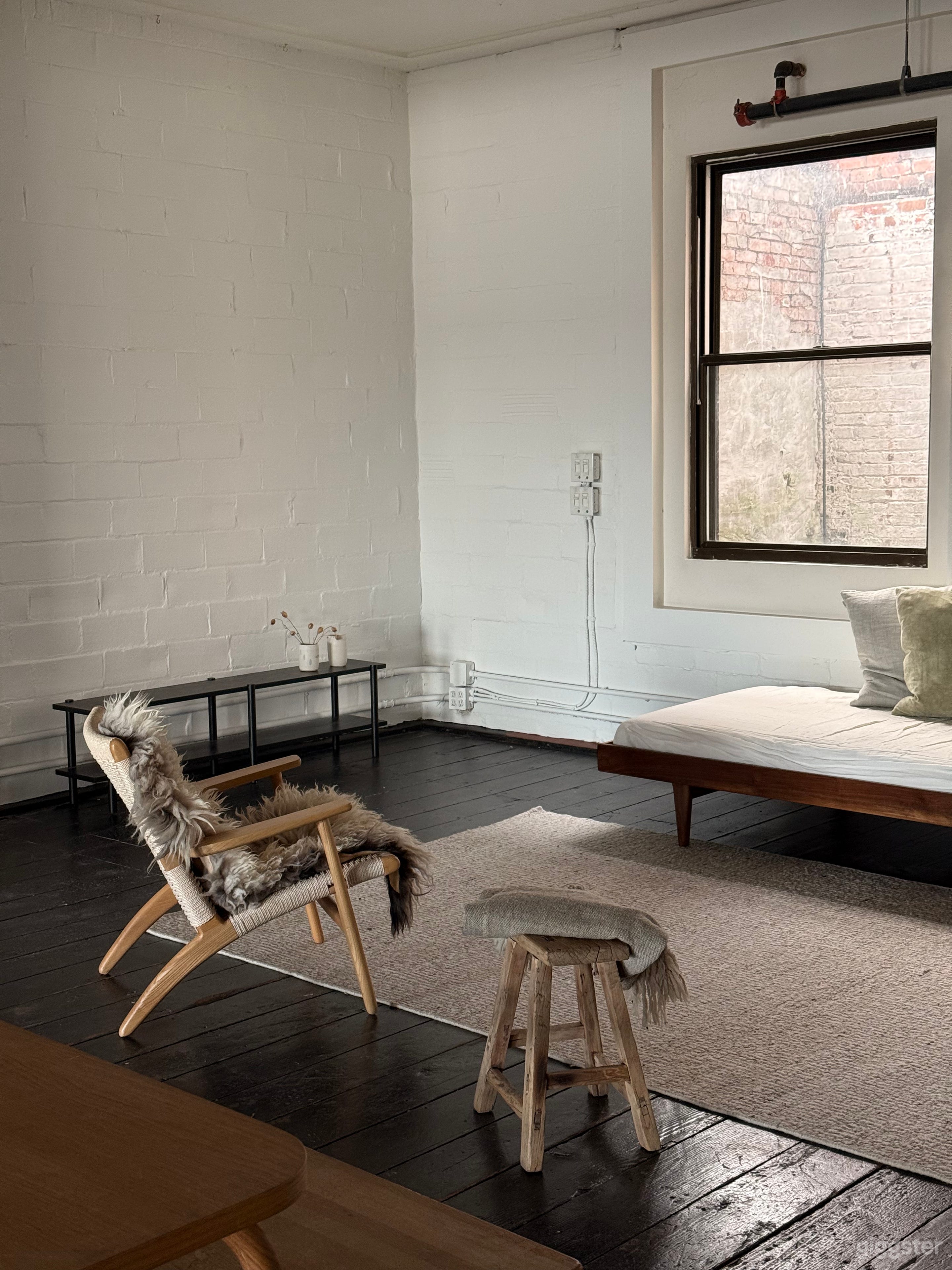 European Inspired Design Studio Photo 4