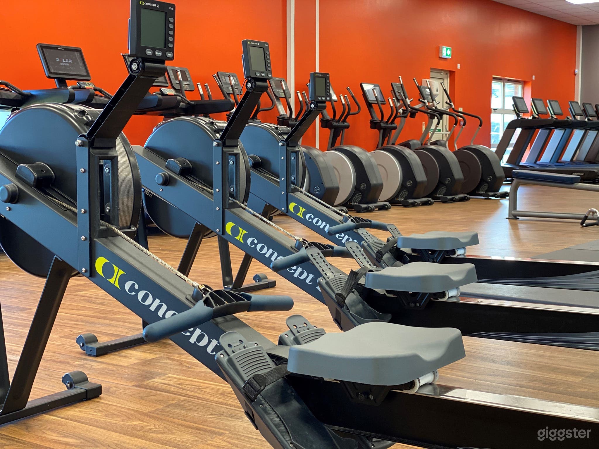 80-station gym in Aintree Photo 4