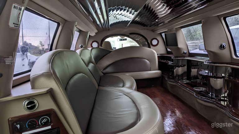  Limusina SUV Ford Excursion Stretch 