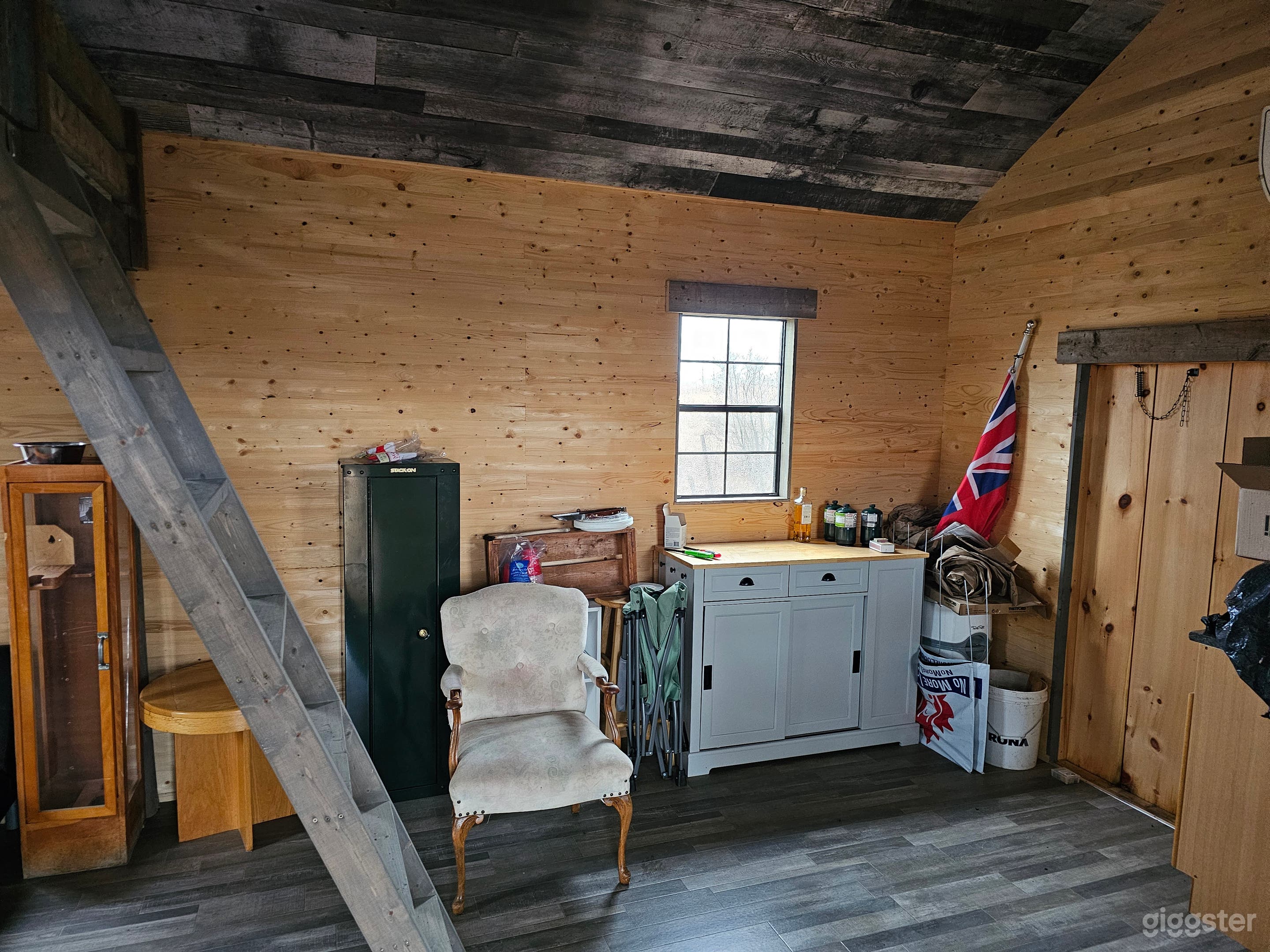 Barn Boyz Bunkie Photo 2