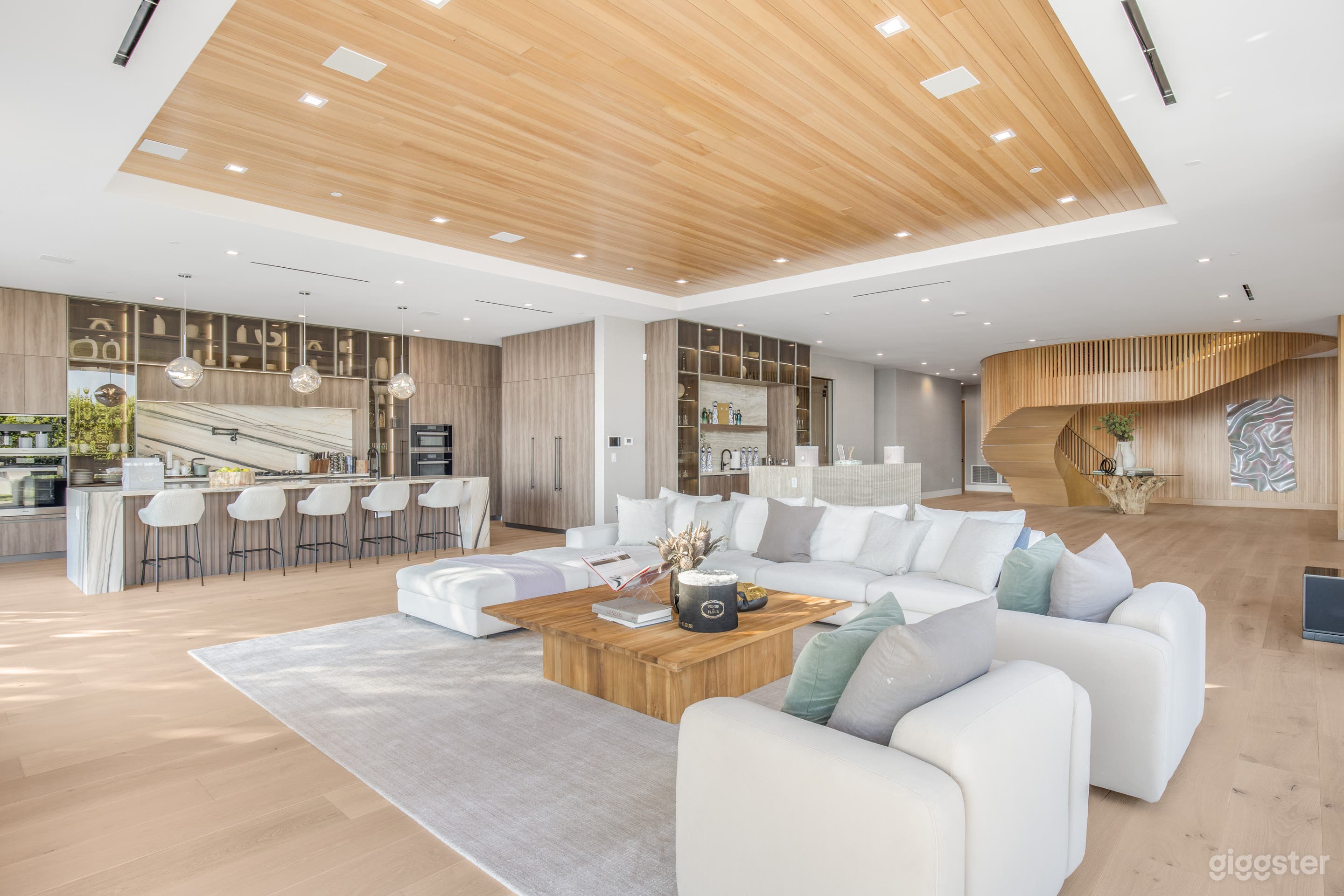 SOMERA MASTERPIECE: THE PINNACLE OF MODERN LUXURY Photo 4