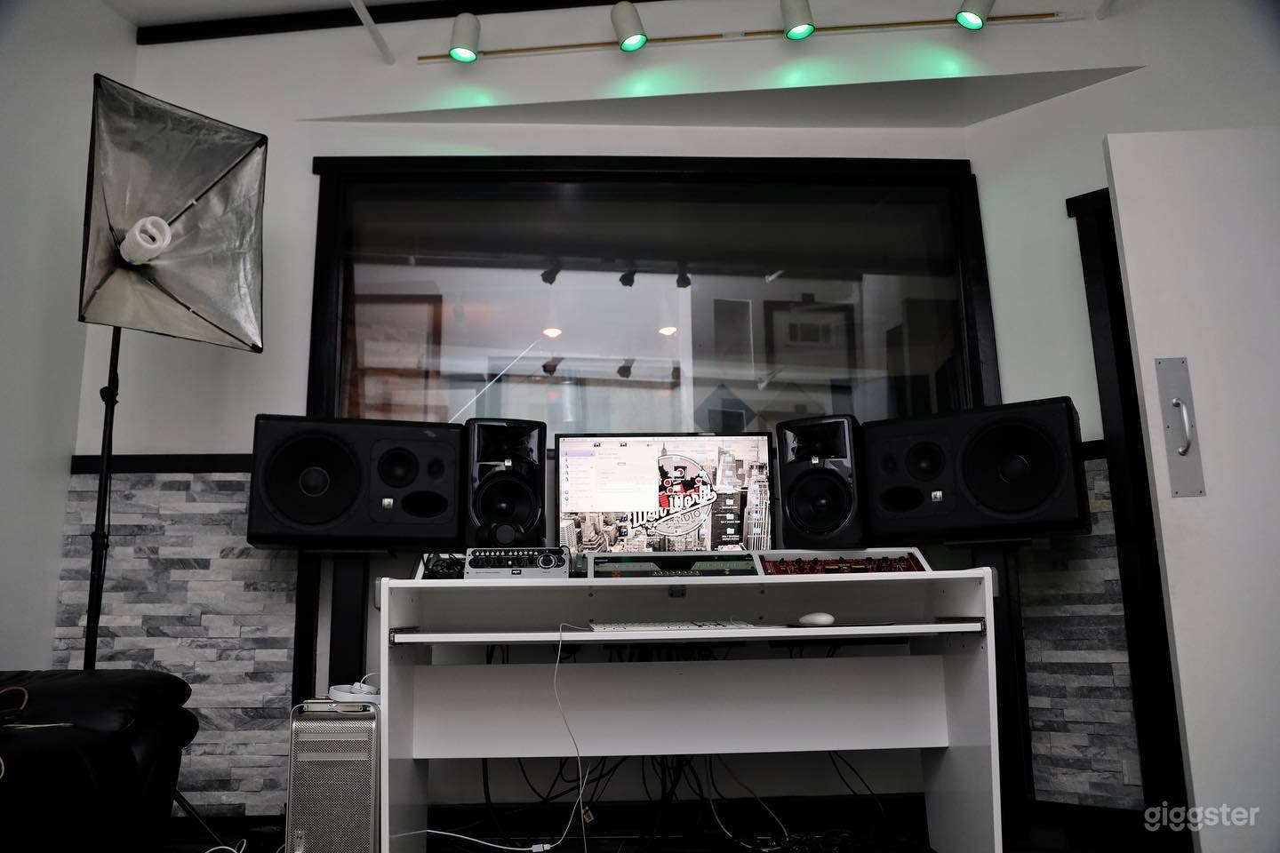 The Dream Room for Recording Photo 2