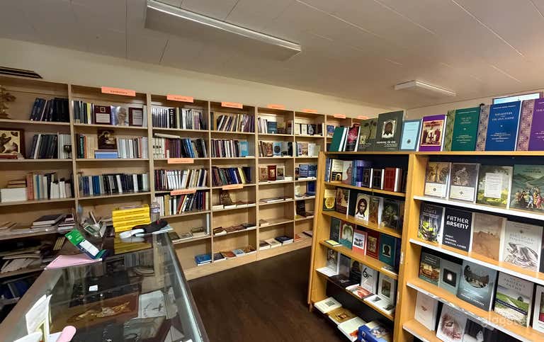  Oldschool Bookstore 