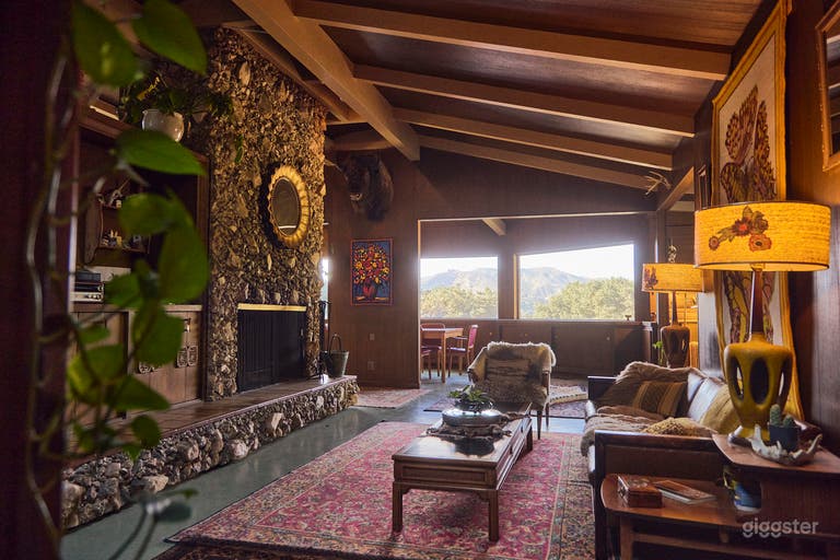  Mid Century Ranch in Malibu Canyon 