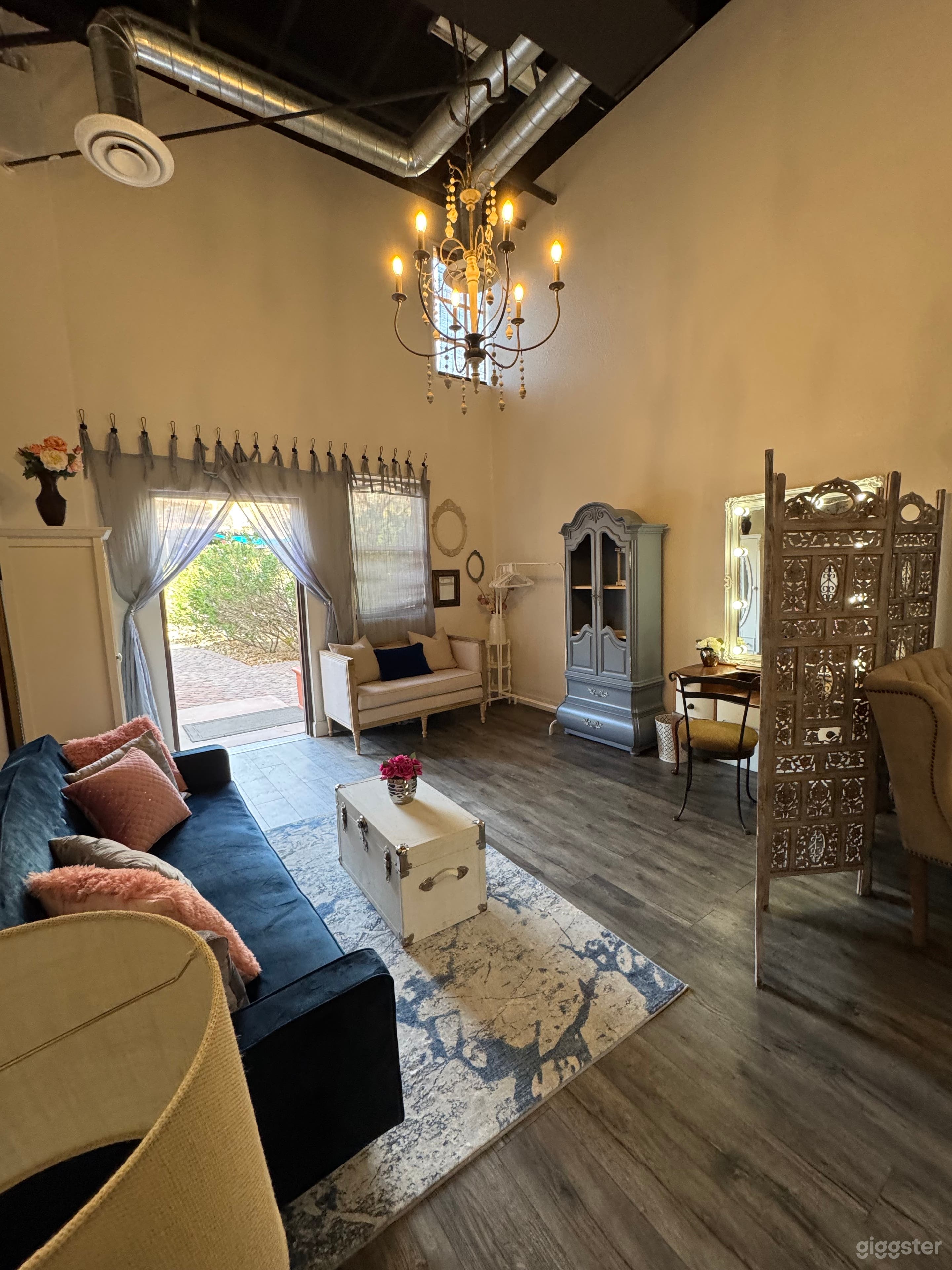 Vibrant and versatile venue space in Lake Las Vegas Photo 2