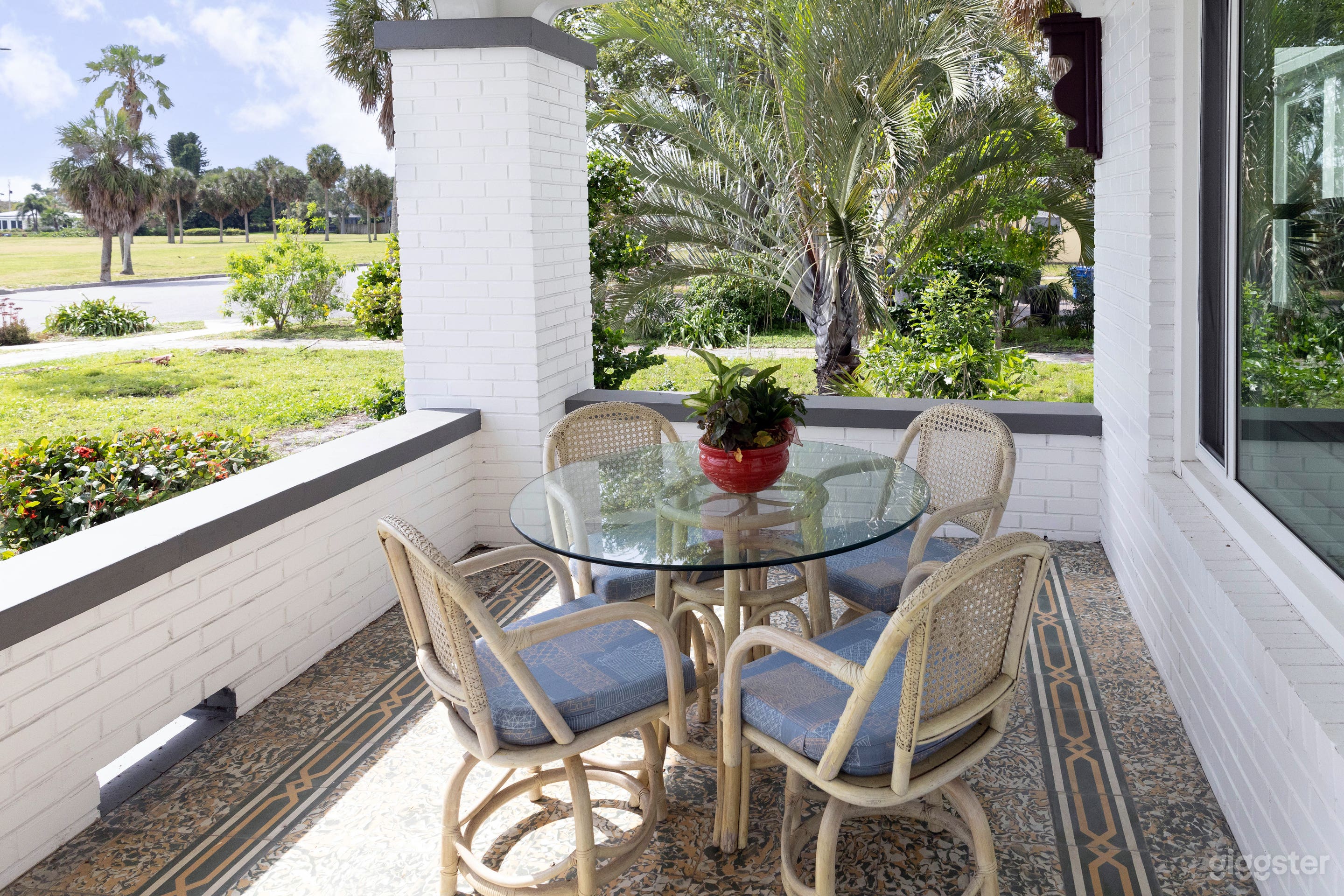 St. Petersburg Across from Lassing Park &amp; the Bay Photo 4