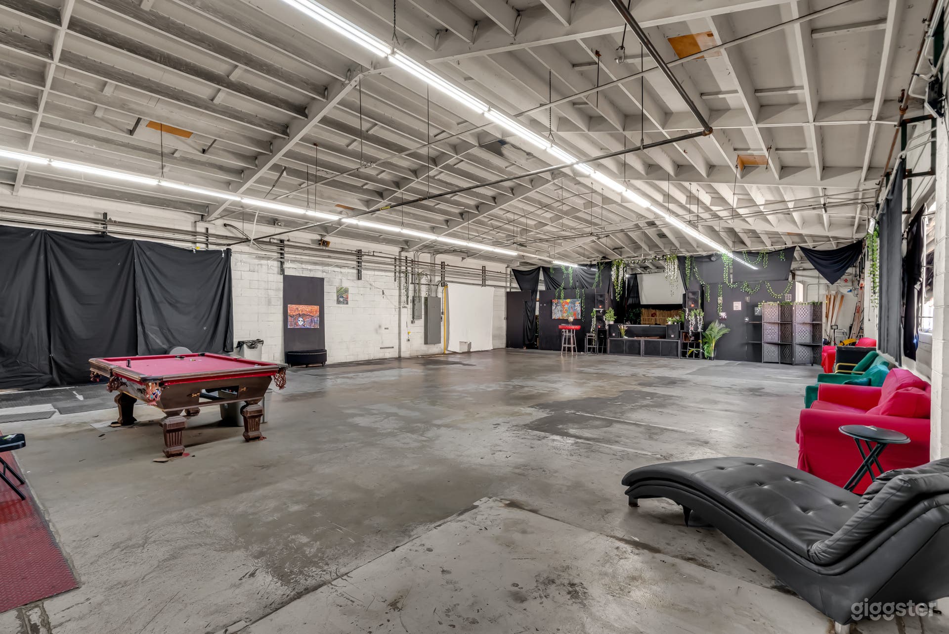 Modern 4,000 Sq Ft Event Warehouse in Anaheim Photo 1