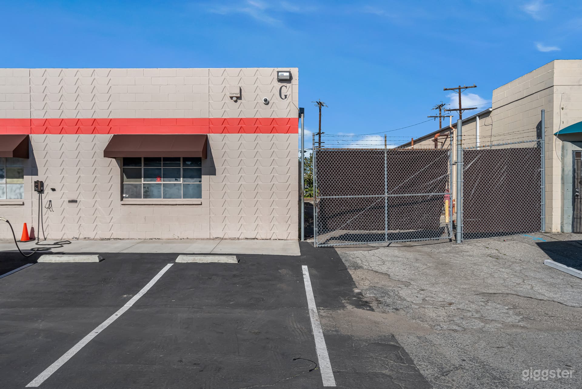 Modern 4,000 Sq Ft Event Warehouse in Anaheim Photo 3