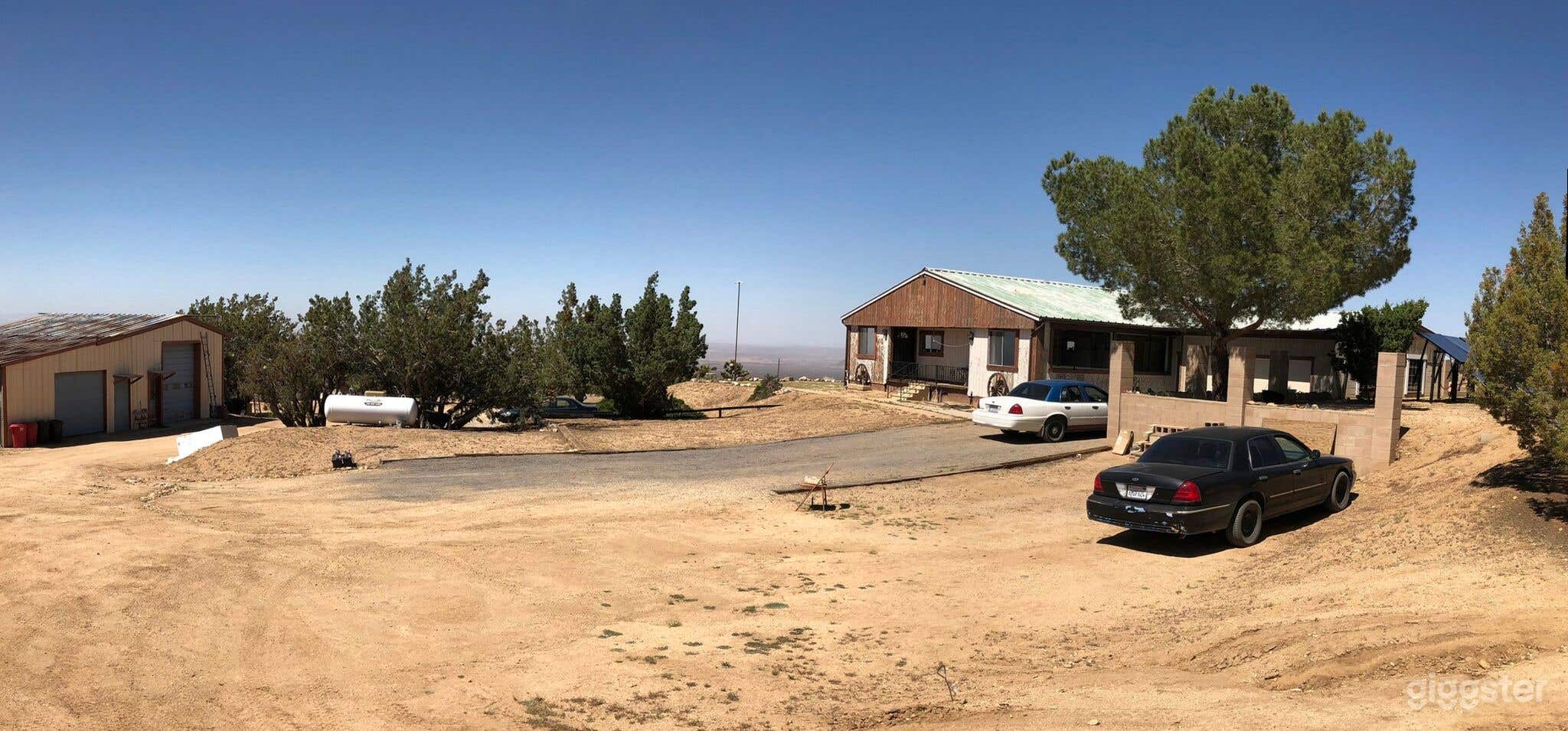 Rustic Sky Fortress Movie Ranch with Guest House Photo 3