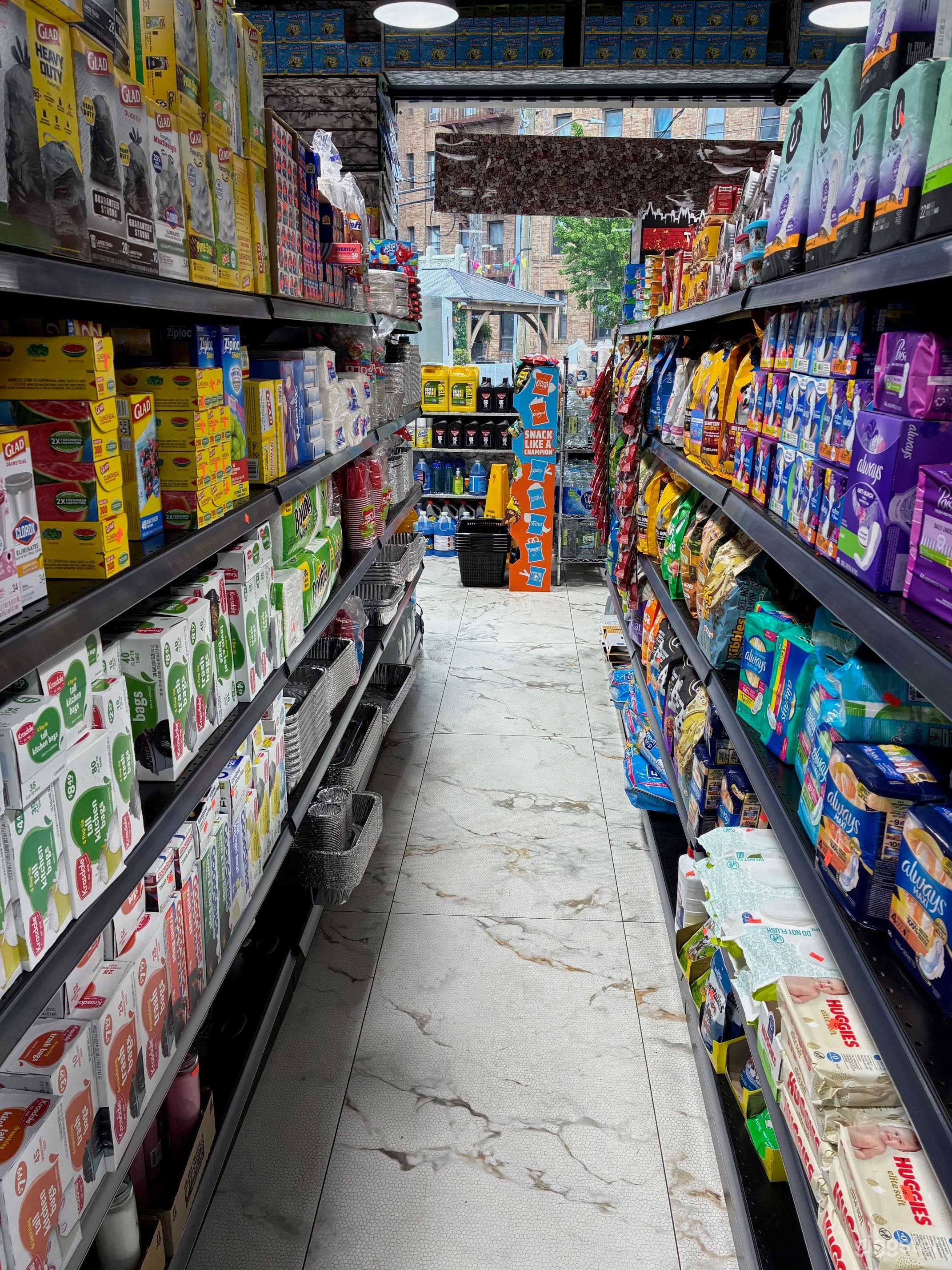 Deli + Market in Queens Photo 1