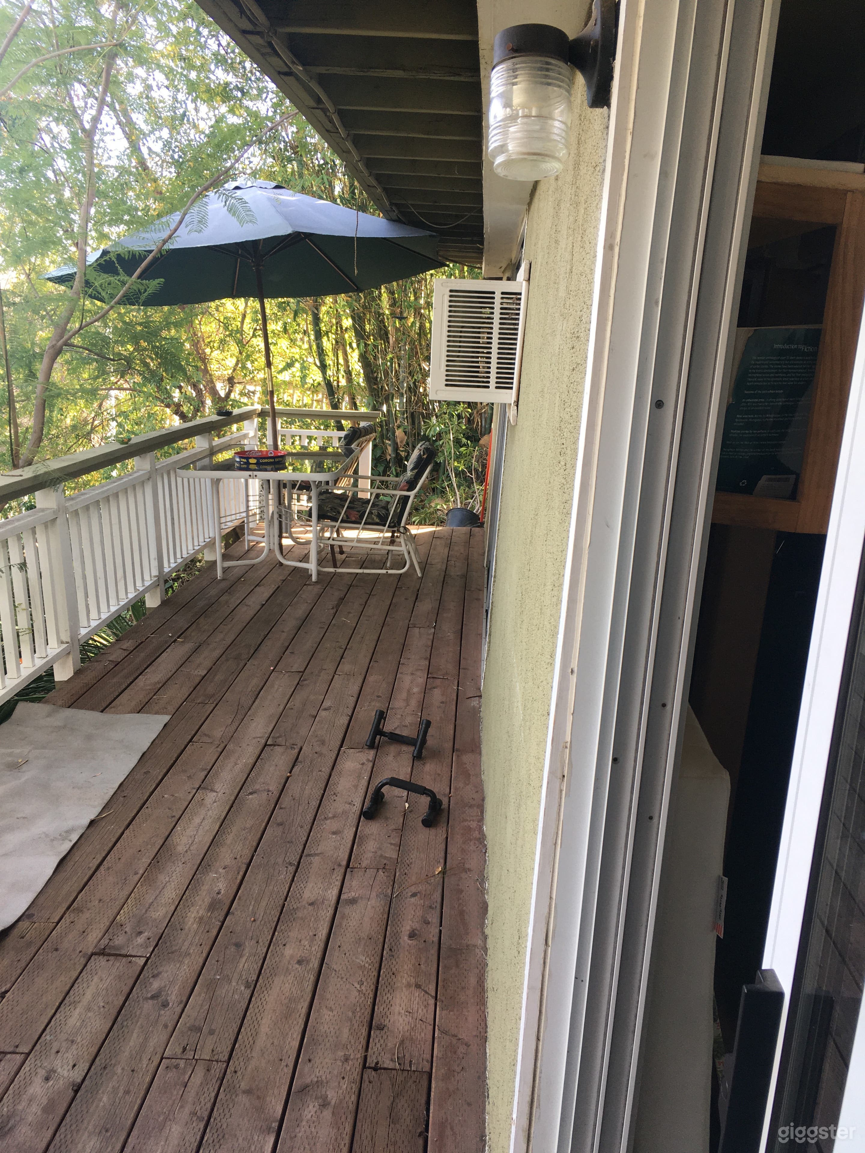 Creative Space in the Hills of Studio City Photo 2