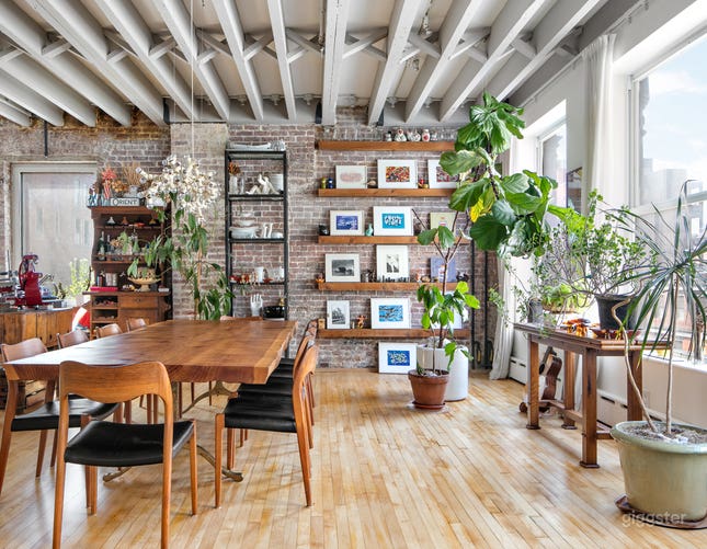 2500 Sq Ft Luxury Loft Apartment | Rent this location on Giggster