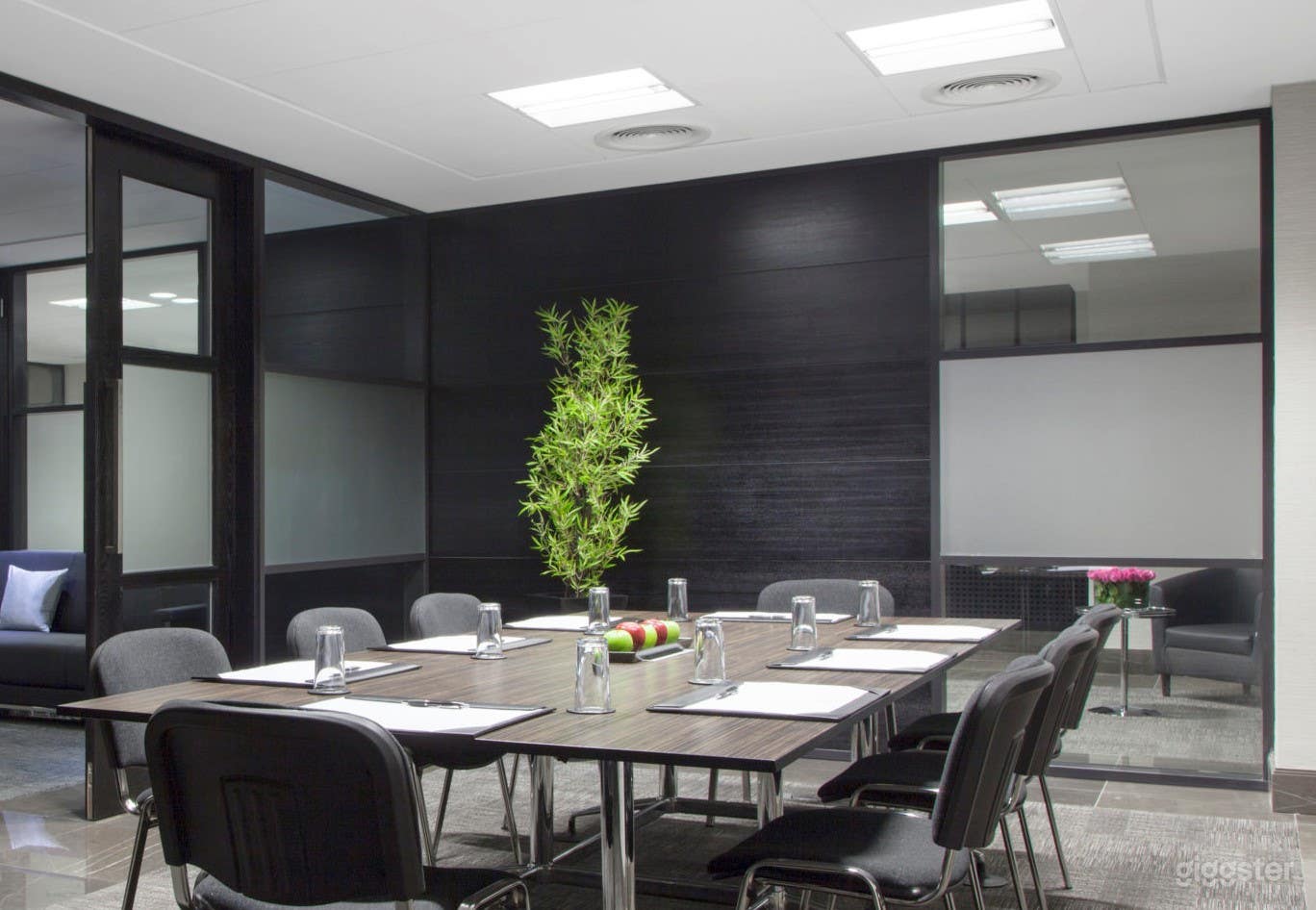 The Dundee Suite Photo 4