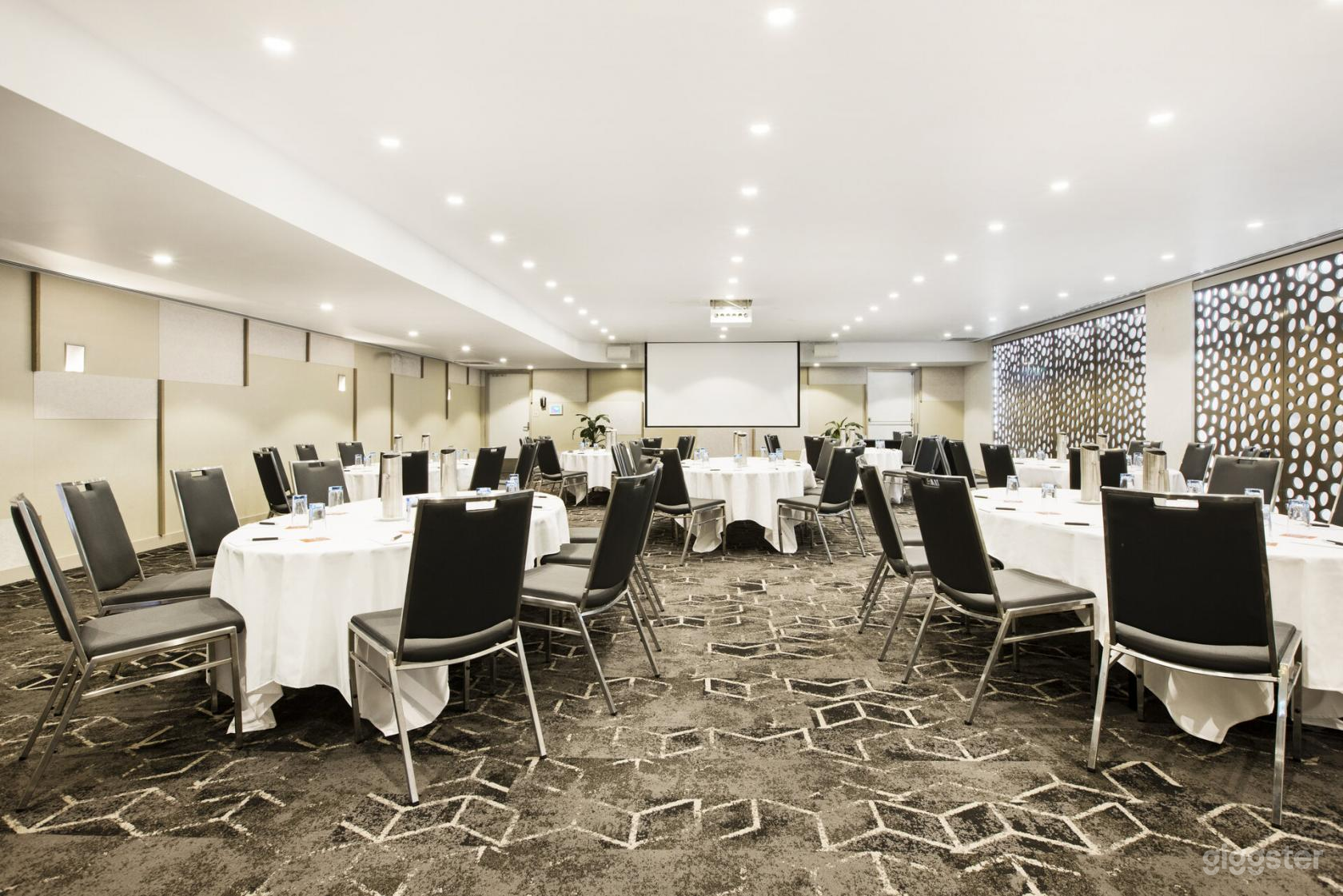 Marsden Room Photo 1