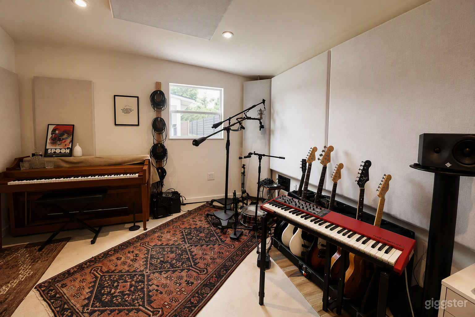 Music & Podcast Studio – Private and Soundproofed Photo 3