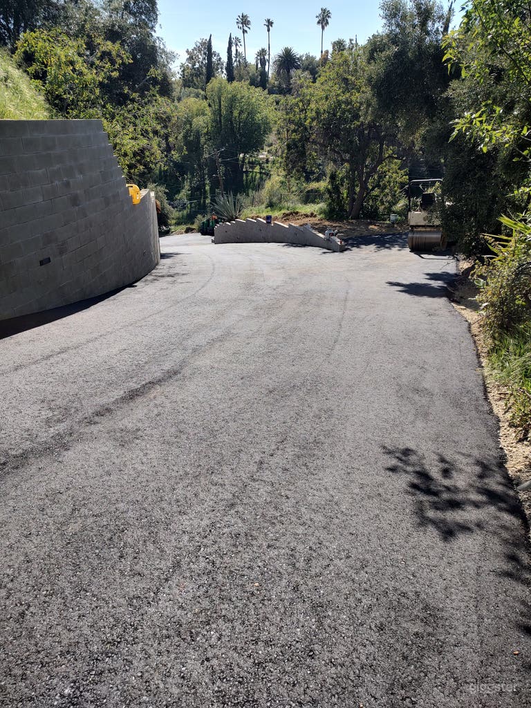  Brand New Woodland Hills Mansion 