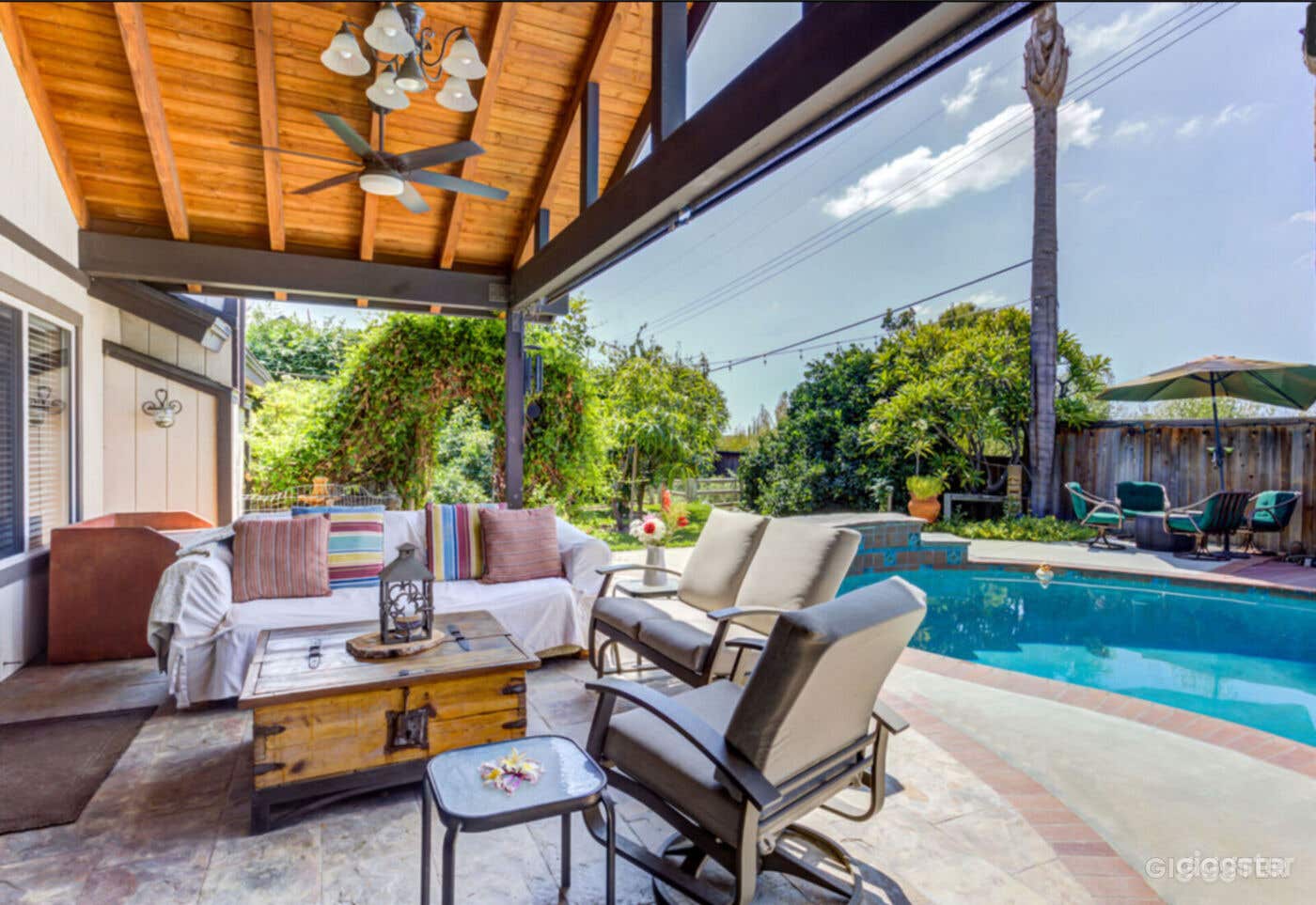 Pool in a Craftsman style home Photo 4