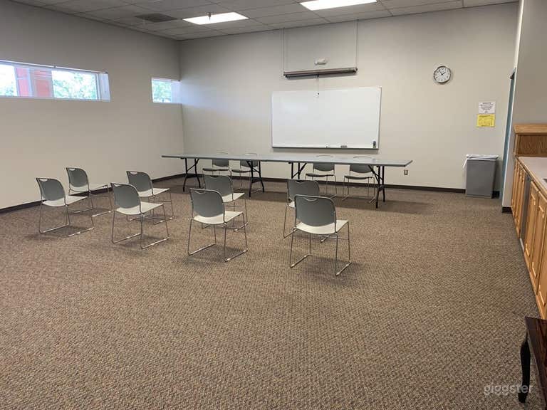  Meeting Room/Classroom 